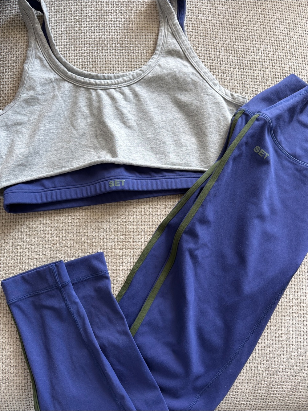 SET Activewear navy blue Leggings & Gray Sports Bra